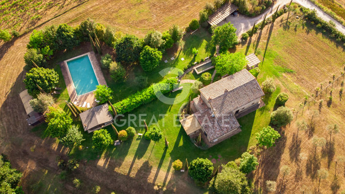 Image No.3-Maison de campagne de 6 chambres à vendre à Citta della Pieve