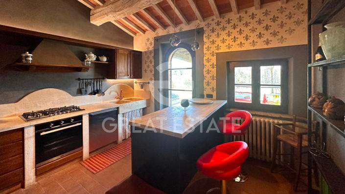 Image No.6-Maison de campagne de 6 chambres à vendre à Citta della Pieve