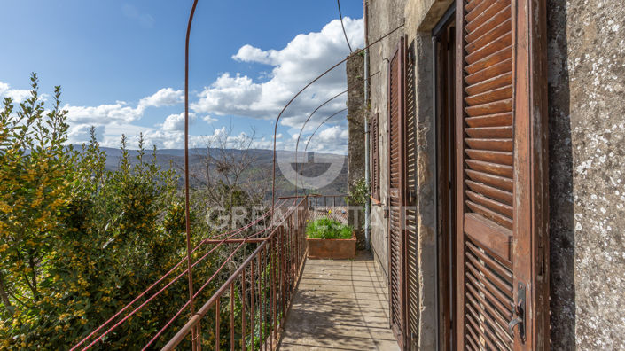 Image No.14-3 Bed Property for sale