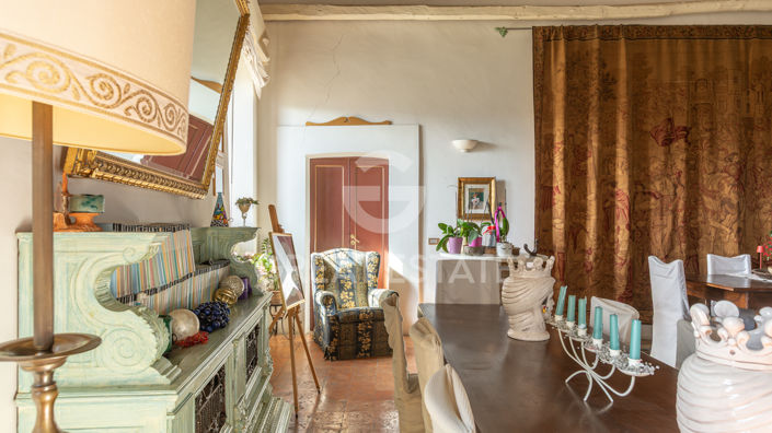 Image No.19-3 Bed Property for sale