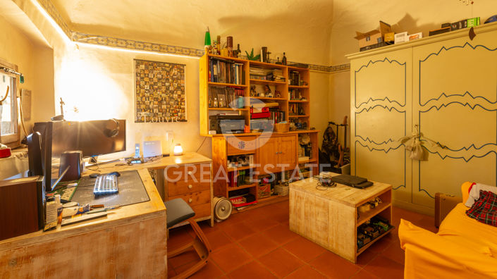 Image No.25-3 Bed Property for sale