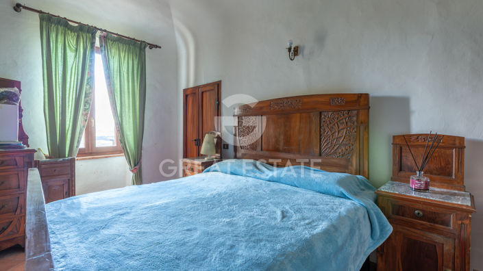 Image No.27-3 Bed Property for sale