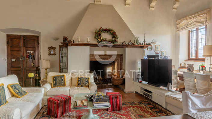 Image No.5-3 Bed Property for sale