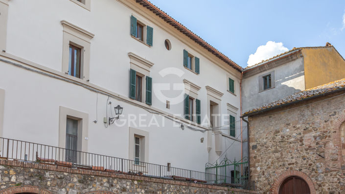 Image No.7-3 Bed Property for sale