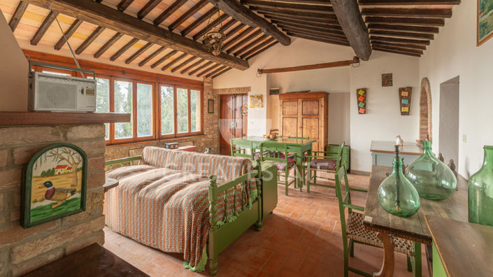 Image No.18-2 Bed Country House for sale