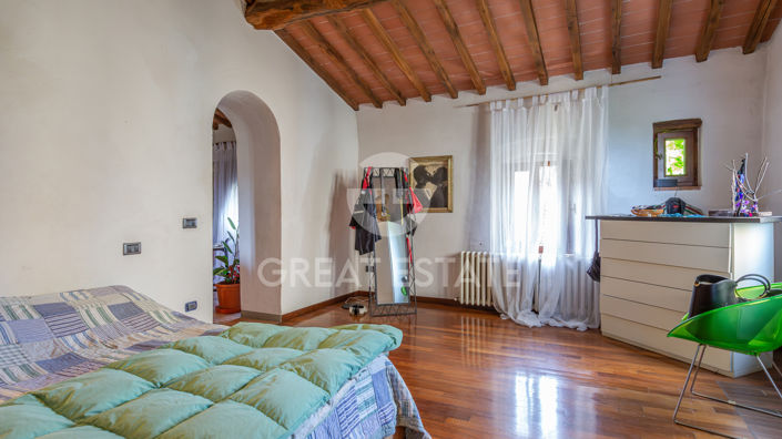 Image No.12-4 Bed Country House for sale