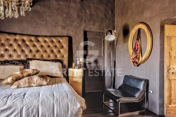 Image No.19-4 Bed Country House for sale