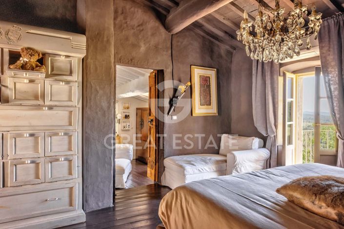 Image No.20-4 Bed Country House for sale