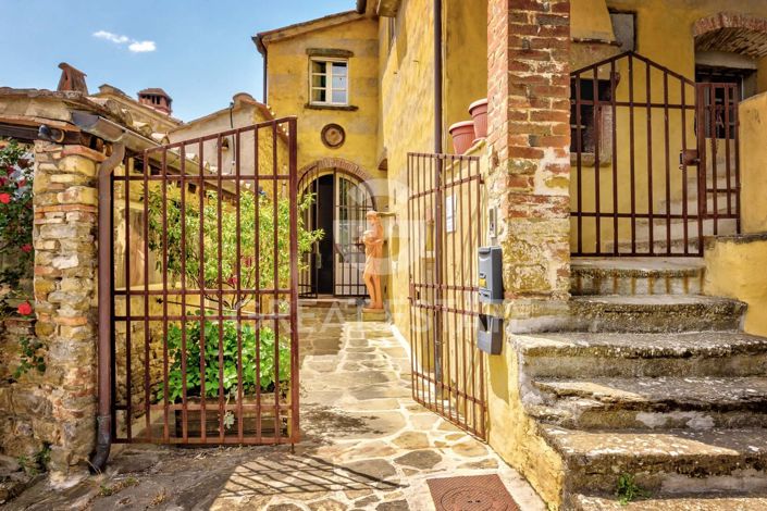 Image No.9-4 Bed Country House for sale