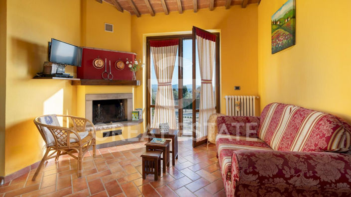 Image No.5-2 Bed Country House for sale