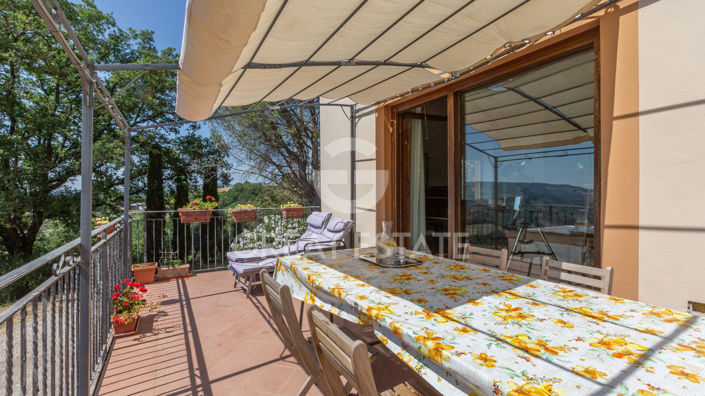 Image No.17-5 Bed Country House for sale