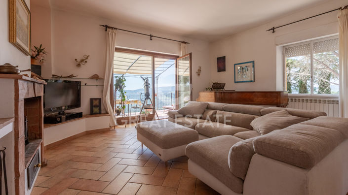 Image No.3-5 Bed Country House for sale