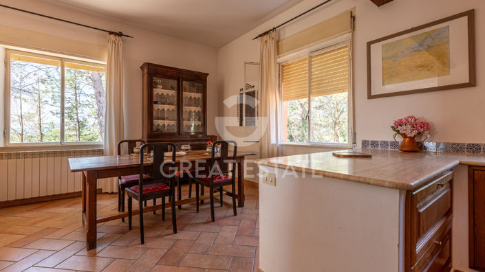 Image No.32-5 Bed Country House for sale