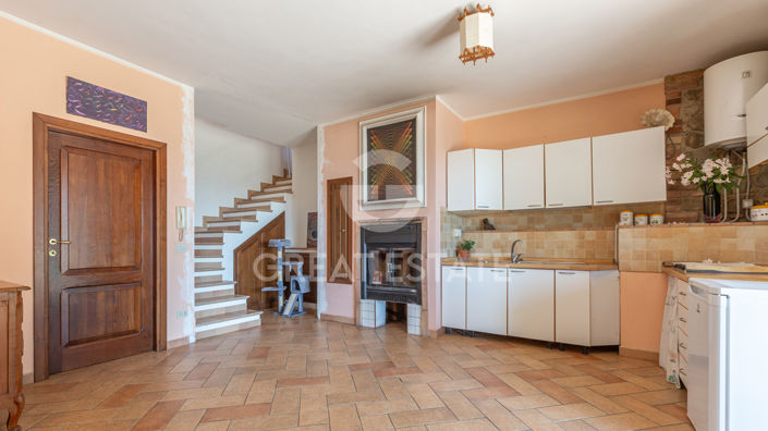 Image No.33-5 Bed Country House for sale