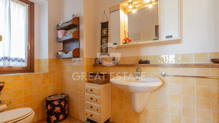 Image No.40-5 Bed Country House for sale