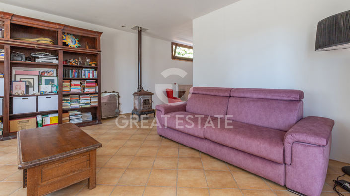 Image No.48-5 Bed Country House for sale