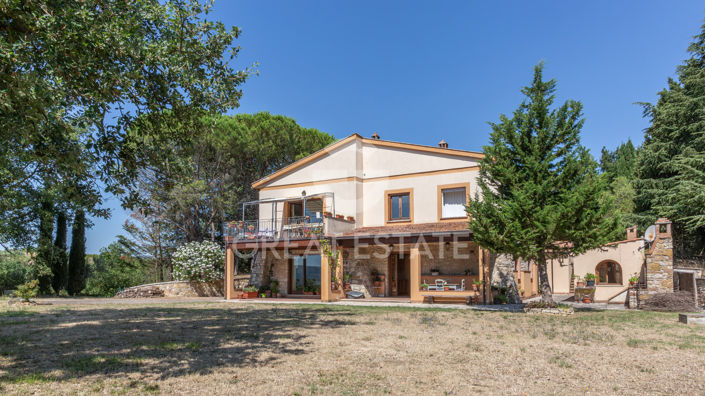 Image No.9-5 Bed Country House for sale