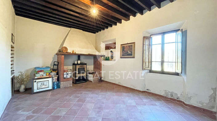 Image No.2-4 Bed Country House for sale