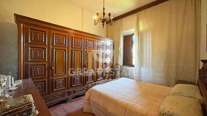 Image No.6-4 Bed Country House for sale