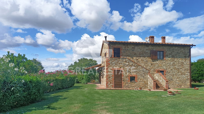 Image No.8-Maison de campagne de 5 chambres à vendre à Castiglione del Lago