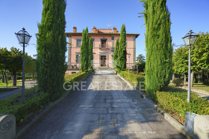 Image No.18-7 Bed Villa for sale