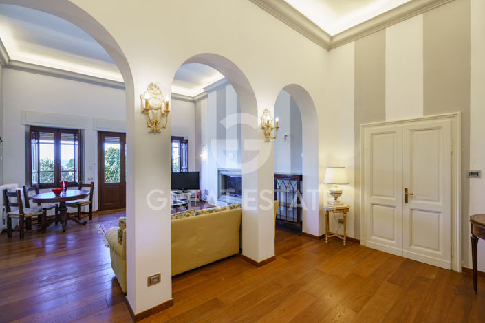 Image No.6-7 Bed Villa for sale