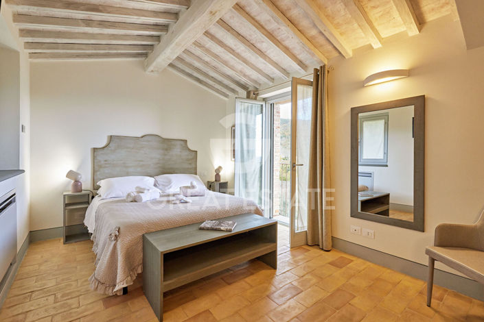 Image No.19-5 Bed Country House for sale