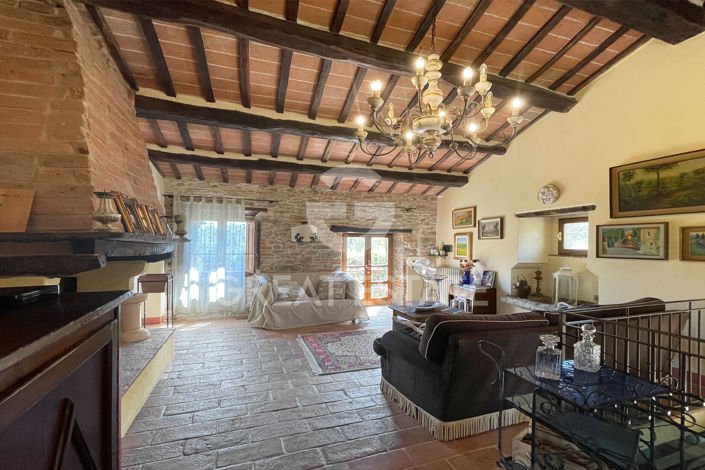 Image No.12-5 Bed Country House for sale