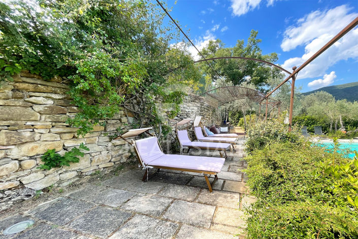 Image No.19-5 Bed Country House for sale