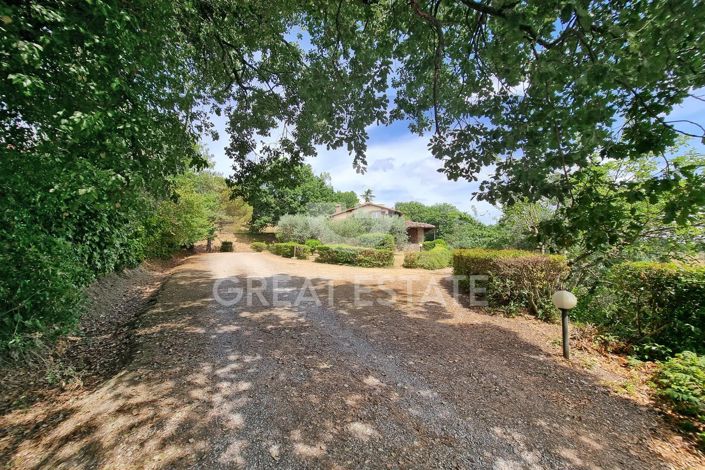Image No.18-Maison de campagne de 4 chambres à vendre à Monte San Savino