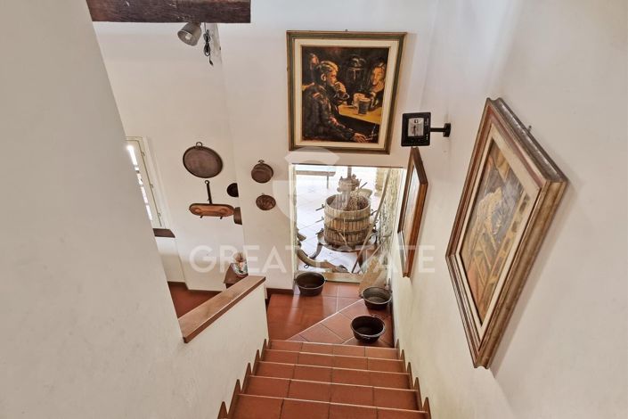 Image No.21-Maison de campagne de 4 chambres à vendre à Monte San Savino