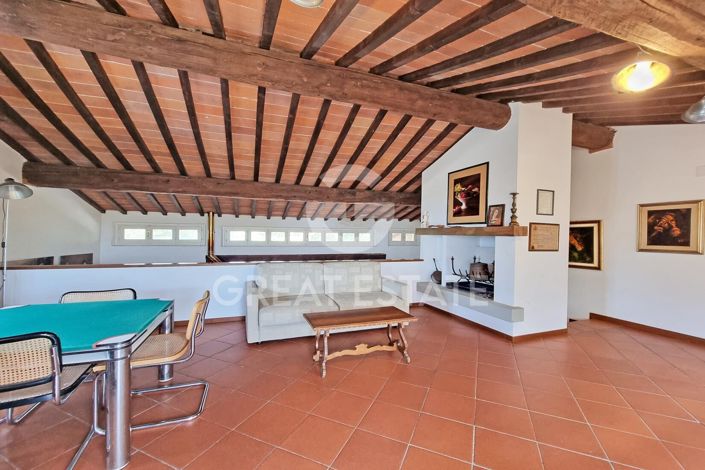 Image No.23-Maison de campagne de 4 chambres à vendre à Monte San Savino