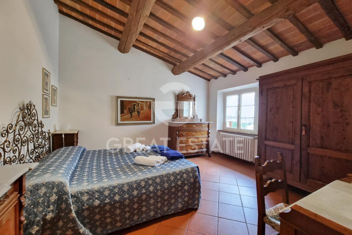 Image No.27-Maison de campagne de 4 chambres à vendre à Monte San Savino