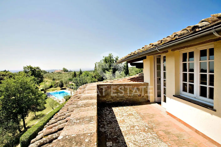 Image No.31-Maison de campagne de 4 chambres à vendre à Monte San Savino