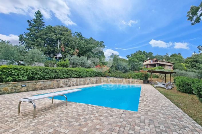 Image No.33-Maison de campagne de 4 chambres à vendre à Monte San Savino