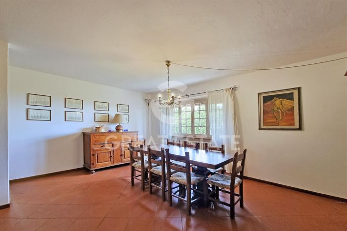Image No.7-Maison de campagne de 4 chambres à vendre à Monte San Savino