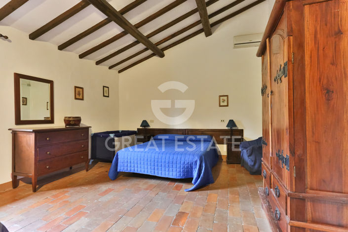 Image No.31-Maison de campagne de 20 chambres à vendre à Castiglione del Lago