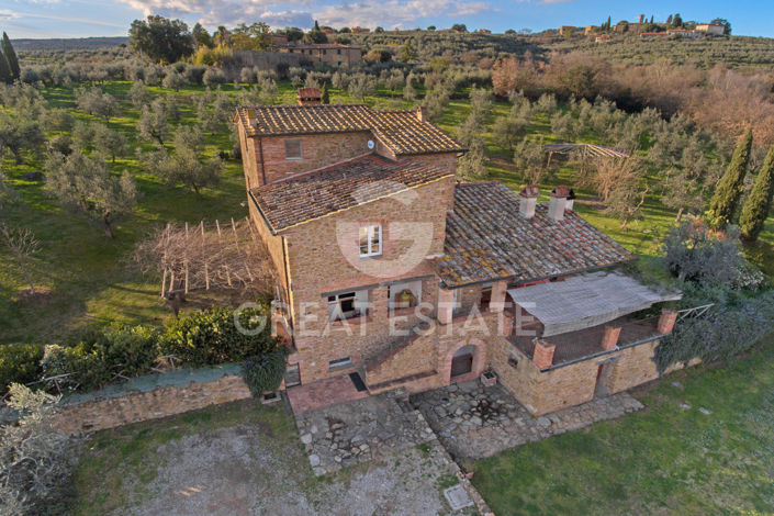 Image No.19-3 Bed Country House for sale