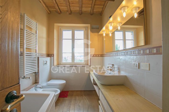 Image No.36-3 Bed Country House for sale