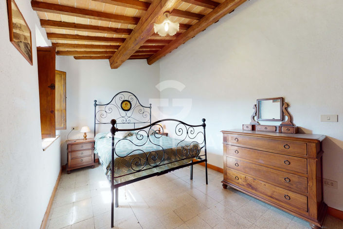 Image No.23-3 Bed Country House for sale