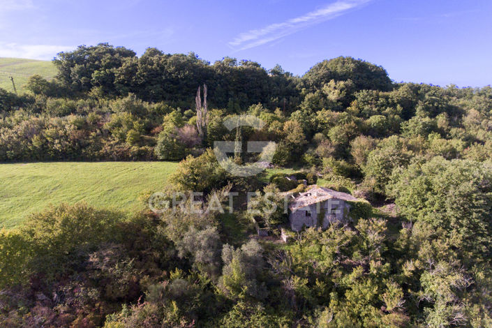 Image No.5-2 Bed Country House for sale