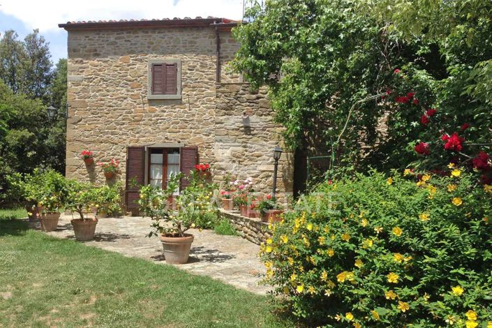 Image No.3-2 Bed Country House for sale