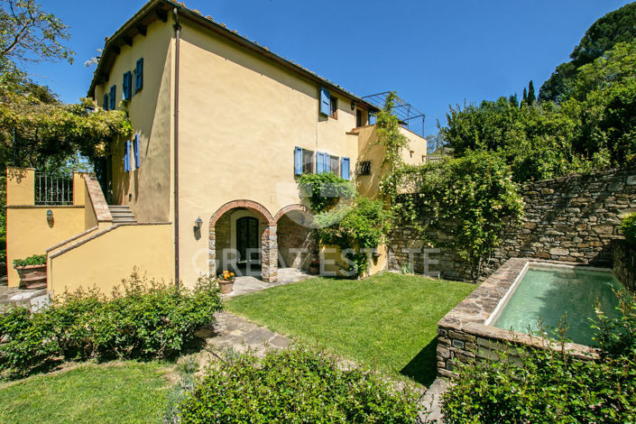 Image No.12-4 Bed Country House for sale