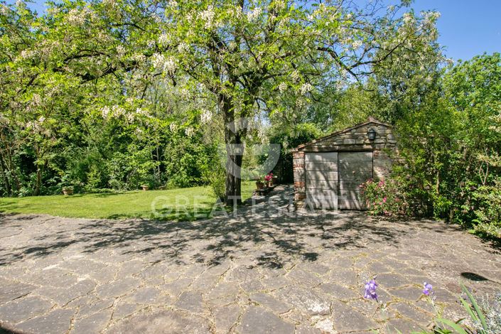 Image No.15-4 Bed Country House for sale