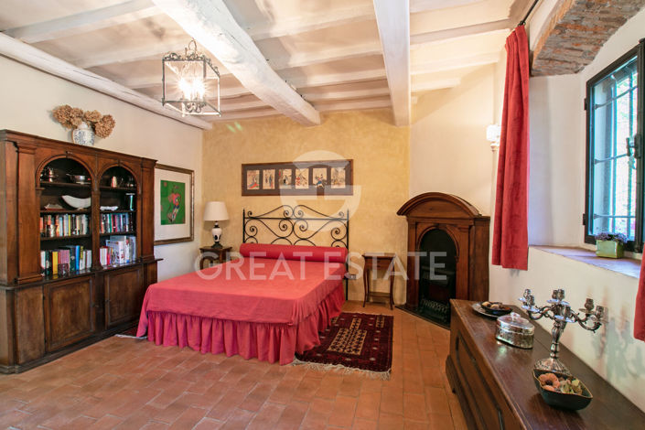 Image No.25-4 Bed Country House for sale