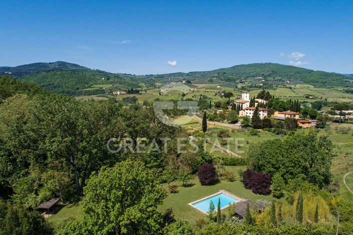 Image No.10-4 Bed Country House for sale