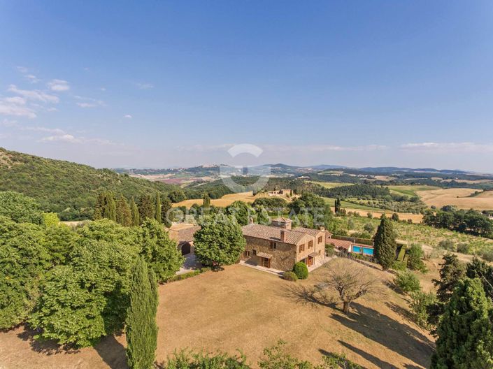 Image No.13-Maison de campagne de 10 chambres à vendre à Torrita di Siena