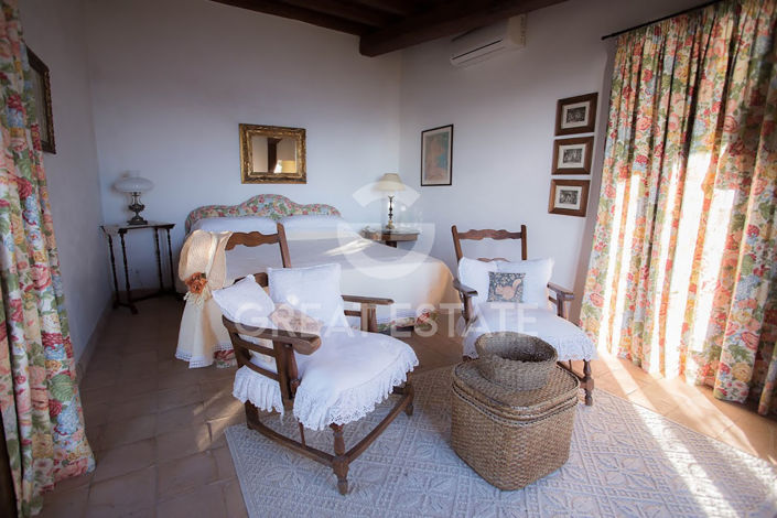 Image No.19-10 Bed Villa for sale