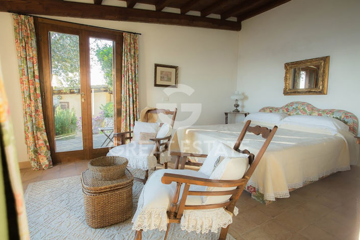 Image No.24-10 Bed Villa for sale