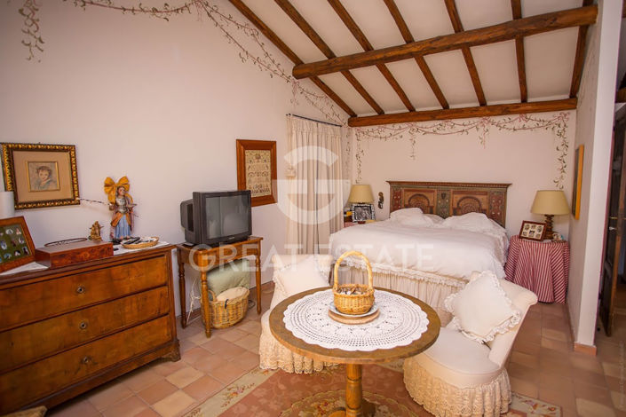 Image No.27-10 Bed Villa for sale